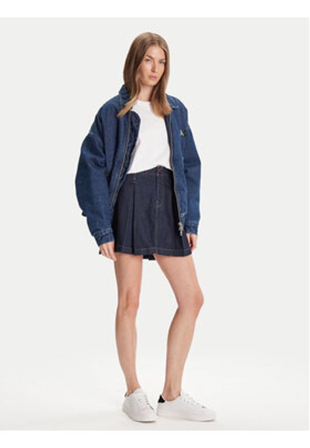 Calvin Klein Jeans Spódnica jeansowa LV047C717G Granatowy Regular Fit. Kolor: niebieski. Materiał: bawełna
