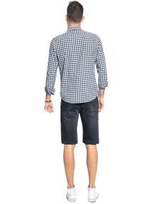 Mustang - SPODENKI JEANSOWE MĘSKIE MUSTANG Chicago Short 1010193 4000 881. Materiał: jeans