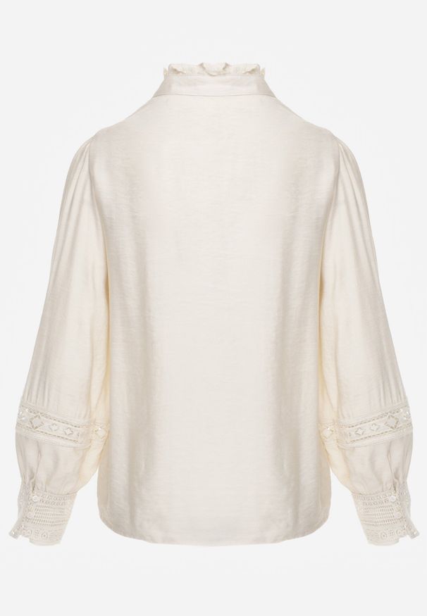 Born2be - Jasnobeżowa Koszula ze Stójką i Koronką Argochis. Typ kołnierza: kołnierzyk stójkowy. Kolor: beżowy. Materiał: koronka. Wzór: koronka