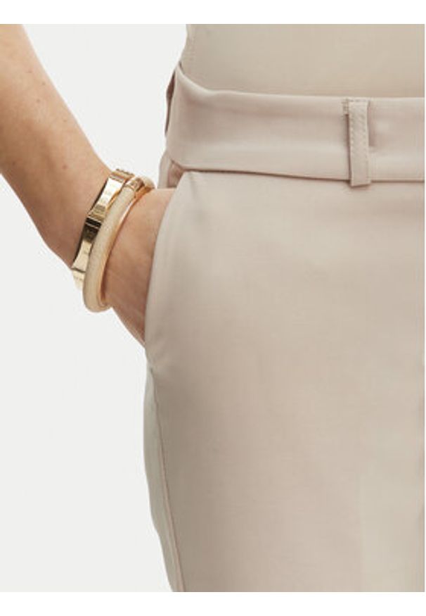 Rinascimento Spodnie materiałowe CFC0128638003 Beżowy Slim Fit. Kolor: beżowy. Materiał: syntetyk