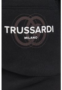 Trussardi Jeans - Trussardi - Spodnie. Kolor: czarny. Materiał: dzianina. Wzór: nadruk #4
