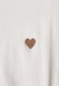 Born2be - Biały Bawełniany T-shirt z Serduszkiem i Ozdobnymi Łańcuszkami Jynorin. Okazja: do pracy, na co dzień. Kolor: biały. Materiał: bawełna. Wzór: aplikacja. Styl: elegancki, klasyczny, casual #4