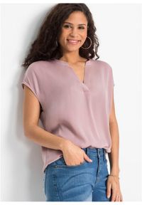 bonprix - Luźniejsza bluzka satynowa z obniżoną linią ramion i krótkim rękawem. Typ kołnierza: typu henley. Kolor: różowy. Materiał: satyna. Długość rękawa: krótki rękaw. Długość: krótkie #1