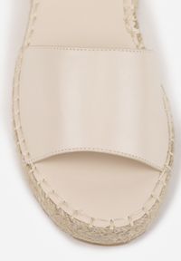 Born2be - Beżowe Sandały VICES na Grubej Podeszwie z Plecionki z Paskiem Wokół Kostki Doria. Zapięcie: pasek. Kolor: beżowy. Materiał: jeans. Sezon: lato #4