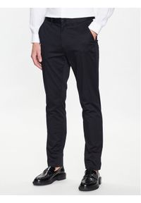 Calvin Klein Chinosy K10K110963 Czarny Slim Fit. Kolor: czarny. Materiał: bawełna #1