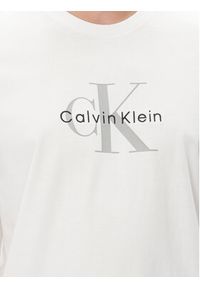 Calvin Klein Jeans T-Shirt Hero Monologo LV04RB862G Biały Regular Fit. Kolor: biały. Materiał: bawełna #4