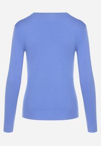 Born2be - Niebieski Sweter Klasyczny z Miękkiej Dzianiny Helentia. Kolor: niebieski. Materiał: dzianina. Styl: klasyczny #4
