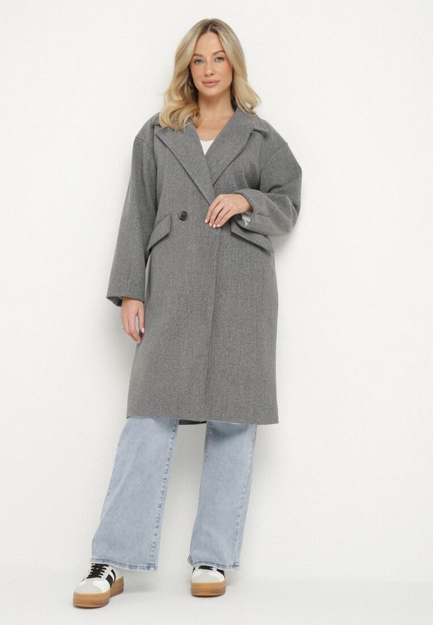 Born2be - Ciemnoszary Płaszcz Dwurzędowy Długi Swane. Kolor: szary. Długość: długie. Styl: elegancki