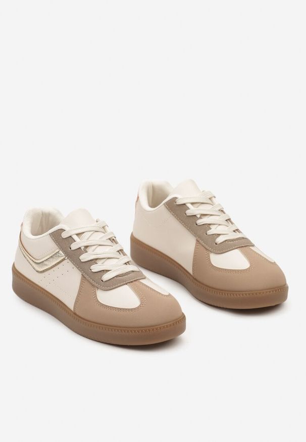 Born2be - Ciemnobeżowe Sneakersy na Grubej Podeszwie z Ozdobnymi Wstawkami Galivia. Nosek buta: okrągły. Zapięcie: sznurówki. Kolor: beżowy. Materiał: materiał. Obcas: na obcasie. Wysokość obcasa: niski