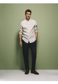 Reserved - Lniana koszula regular fit - beżowy. Kolor: beżowy. Materiał: len #1