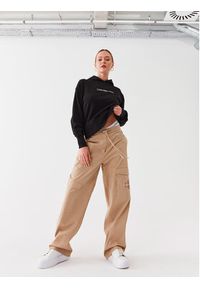 Calvin Klein Jeans Bluza J20J220430 Czarny Regular Fit. Kolor: czarny. Materiał: bawełna