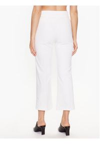 DKNY Spodnie materiałowe P2RVAO19 Biały Regular Fit. Kolor: biały. Materiał: syntetyk #5