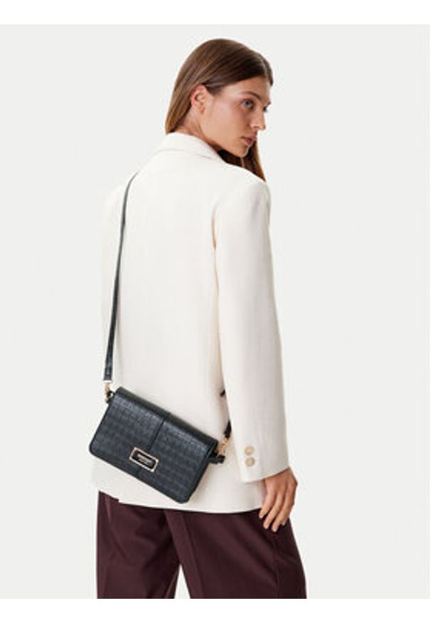 Monnari Torebka TORIMP0-24Z-BAG4641-KM20D000 Czarny. Kolor: czarny. Materiał: skórzane