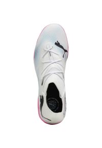 Buty piłkarskie Puma Future 7 Match Tt 107720 01 białe. Kolor: biały. Materiał: dzianina, syntetyk. Szerokość cholewki: normalna. Sport: piłka nożna