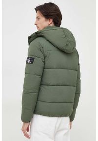 Calvin Klein Jeans kurtka męska kolor zielony zimowa. Kolor: zielony. Materiał: włókno, materiał. Wzór: nadruk. Sezon: zima #6