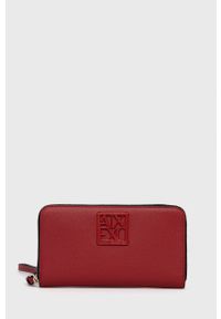 Armani Exchange portfel damski kolor czerwony. Kolor: czerwony. Materiał: materiał. Wzór: gładki