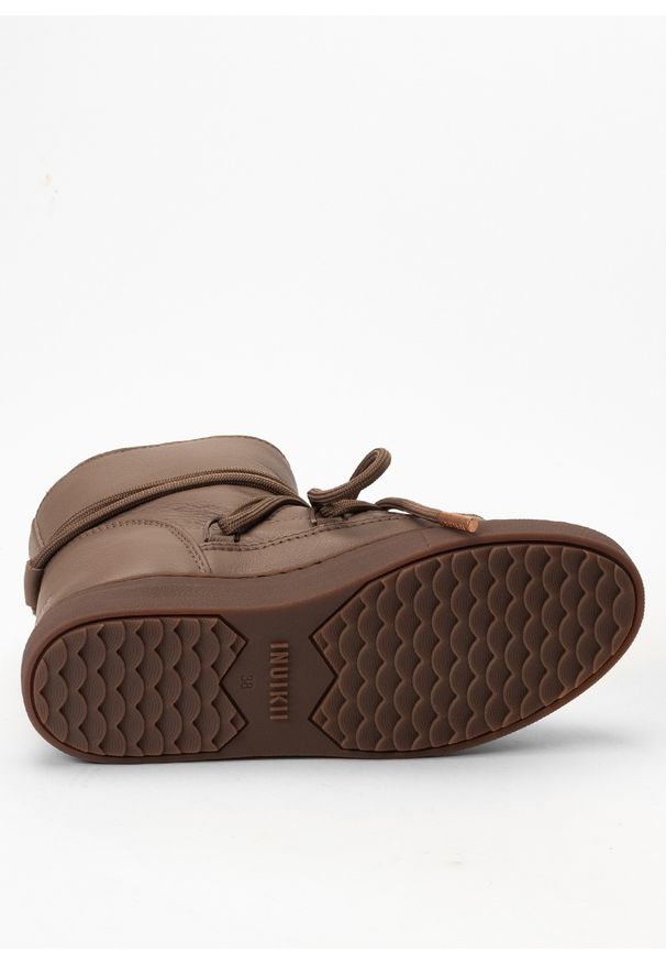 Inuikii - Śniegowce damskie INUIKII FULL LEATHER. Okazja: do pracy, na spacer, na co dzień. Kolor: brązowy. Styl: casual