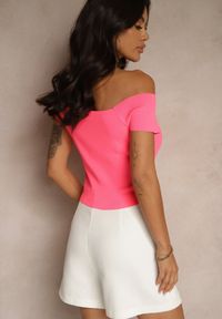 Renee - Różowy Top z Odkrytymi Ramionami Silarea. Okazja: na co dzień. Kolor: różowy. Sezon: lato. Styl: klasyczny, elegancki, casual