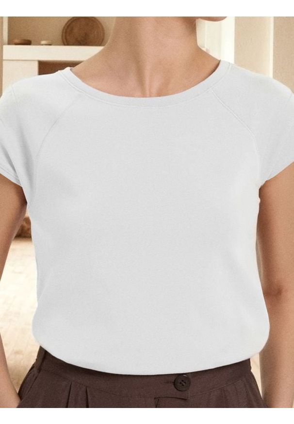 Sinsay - Koszulka z krótkim rękawem - biały. Kolor: biały. Długość rękawa: krótki rękaw. Długość: krótkie