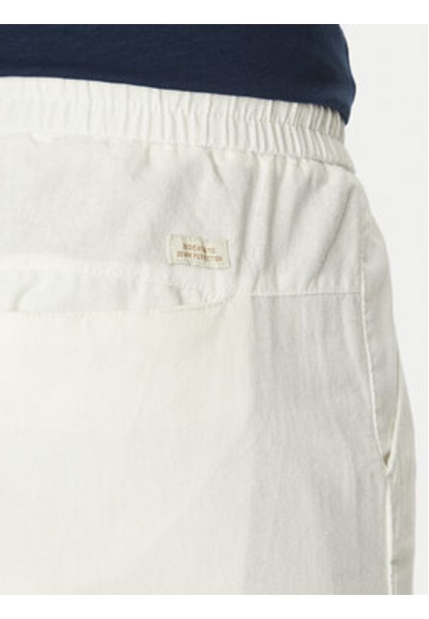 Blend Szorty materiałowe 20718409 Biały Regular Fit. Kolor: biały. Materiał: len, bawełna