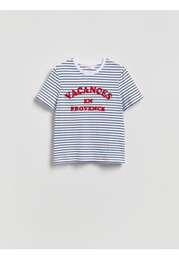 Reserved - T-shirt z haftowanym napisem - wielobarwny. Materiał: bawełna. Wzór: napisy, haft