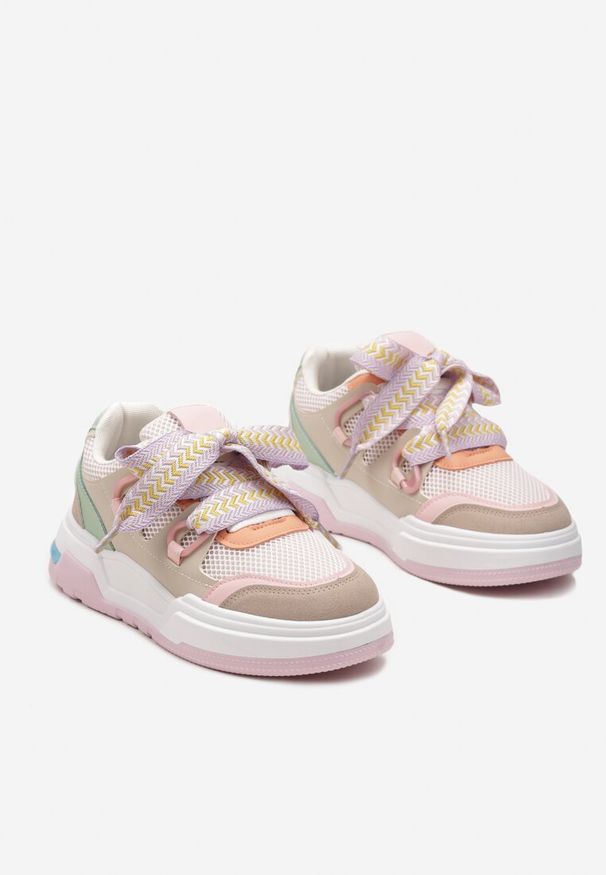 Born2be - Różowo-Beżowe Sneakersy na Niskiej Platformie z Szerokimi Sznurówkami Gritte. Kolor: różowy. Obcas: na platformie