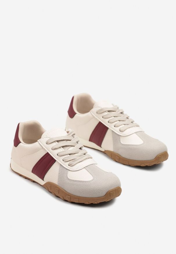 Born2be - Beżowo-Bordowe Sneakersy z Geometrycznym Wzorem Ilaniela. Okazja: na co dzień. Kolor: beżowy. Materiał: jeans. Wzór: geometria. Obcas: na płaskiej podeszwie