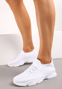 Born2be - Białe Buty Sportowe Asoice. Zapięcie: bez zapięcia. Kolor: biały. Materiał: materiał. Szerokość cholewki: normalna. Wzór: aplikacja #1