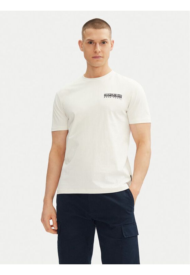 Napapijri T-Shirt S-Vignoni Back SS NP0A4ILXN1A1 Biały Regular Fit. Kolor: biały. Materiał: bawełna