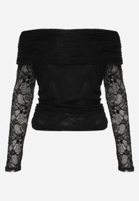 Renee - Czarna Bluzka z Koronki i Dekoltem Typu Bardot Adrageia. Kolor: czarny. Materiał: koronka. Wzór: koronka #2