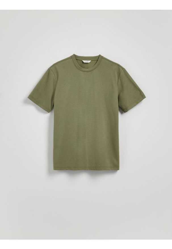 Reserved - Strukturalny t-shirt comfort fit - ciemnozielony. Kolor: zielony. Materiał: dzianina