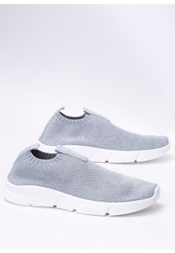 Geox - Sneakersy dziecięce szare GEOX J Aril G. A. Okazja: na uczelnię. Kolor: szary. Materiał: syntetyk, guma, materiał. Szerokość cholewki: normalna