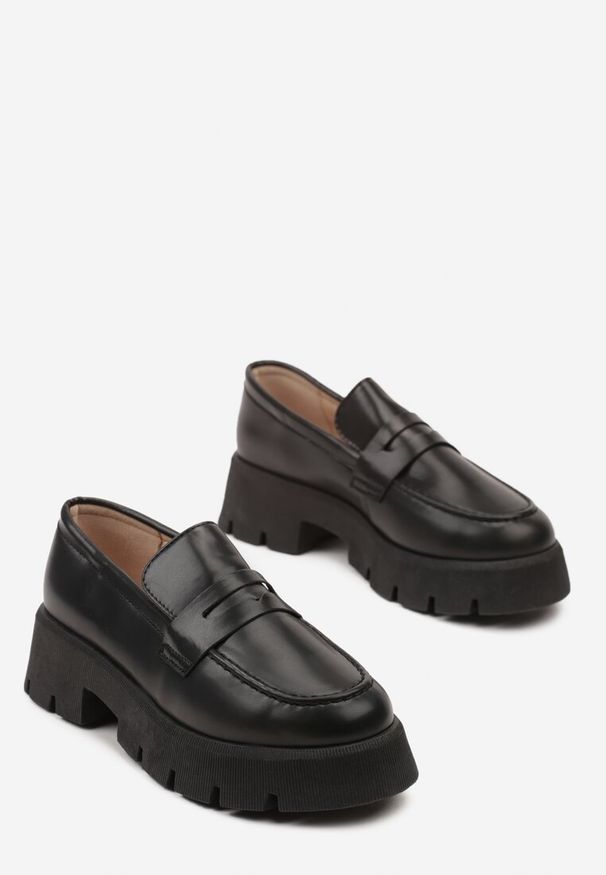 Born2be - Czarne Mokasyny na Grubej Podeszwie ze Żłobieniami Resizora. Kolor: czarny. Materiał: jeans. Styl: elegancki, klasyczny