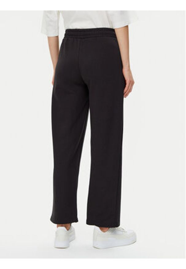 Puma Spodnie dresowe Ess Small No. 1 Logo 684979 Czarny Straight Fit. Kolor: czarny. Materiał: bawełna, syntetyk