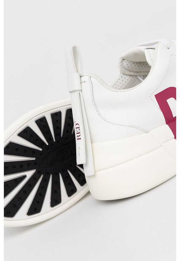Red Valentino - Buty. Nosek buta: okrągły. Zapięcie: sznurówki. Kolor: biały. Obcas: na platformie