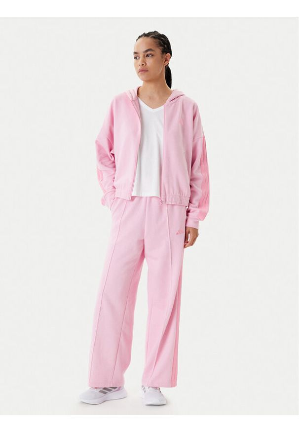 Adidas - adidas Dres Energize JD2663 Różowy Regular Fit. Kolor: różowy. Materiał: bawełna
