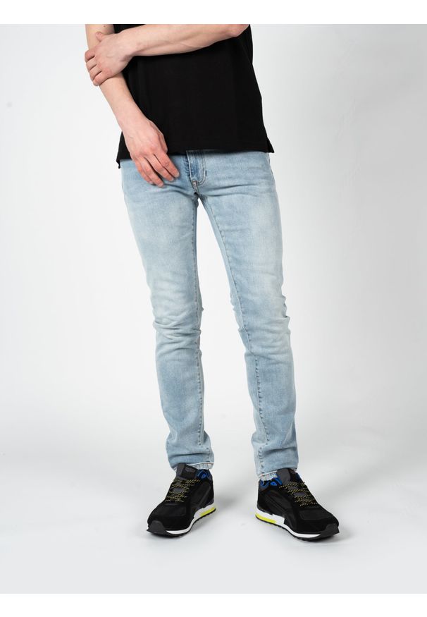 Iceberg Jeansy | 2SK16003 | Mężczyzna | Niebieski. Okazja: na co dzień. Kolor: niebieski. Wzór: aplikacja. Styl: elegancki, casual