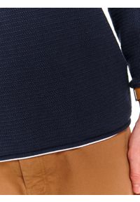 TOP SECRET - Sweter strukturalny z kontrastami. Okazja: na co dzień. Kolor: niebieski. Materiał: materiał. Długość rękawa: długi rękaw. Długość: długie. Sezon: wiosna. Styl: casual, klasyczny #4