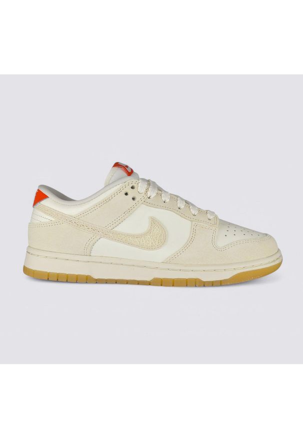 Buty lifestyle damskie Nike Dunk Low HV5231-133. Kolor: beżowy