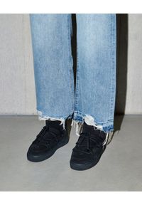 Inuikii - INUIKII CLASSIC LOW Śniegowce damskie. Okazja: na co dzień, do pracy, na spacer. Kolor: czarny. Styl: casual #5