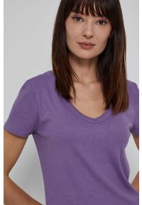 medicine - Medicine - T-shirt Basic. Kolor: fioletowy. Materiał: dzianina. Wzór: gładki #3