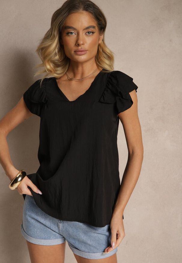 Renee - Czarna Bluzka z Wiskozą i Falbankami Divama. Okazja: na co dzień. Typ kołnierza: kołnierz z falbankami. Kolor: czarny. Materiał: wiskoza. Styl: casual, elegancki