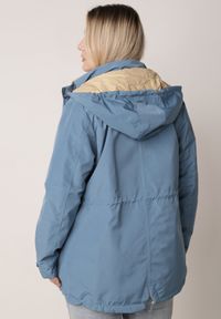 Born2be - Niebiesko-Beżowa Przejściowa Kurtka Dwustronna o Kroju Parki z Pikowaniem Wewnątrz Zidelle. Typ kołnierza: kaptur. Kolor: niebieski. Materiał: jeans, poliester. Styl: sportowy #6