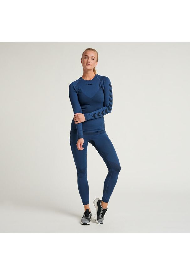 Koszulka Sportowa Z Długim Rękawem Hummel First Seamless Jersey. Kolor: niebieski. Materiał: jersey. Długość rękawa: długi rękaw. Długość: długie. Styl: sportowy