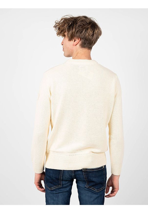 Pepe Jeans Sweter "Memphis" | PM702267 | Memphis | Mężczyzna | Kremowy. Okazja: na co dzień. Kolor: kremowy. Materiał: bawełna, len. Wzór: aplikacja, ze splotem. Styl: casual