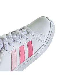Adidas - Buty adidas Grand Court Lifestyle Tennis Lace-Up Jr IG0440 białe. Okazja: na co dzień. Zapięcie: sznurówki. Kolor: biały. Materiał: skóra, syntetyk, guma, materiał. Szerokość cholewki: normalna #9