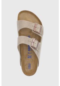 Birkenstock klapki skórzane Arizona SFB 552811 męskie kolor beżowy. Kolor: beżowy. Materiał: skóra. Wzór: gładki. Obcas: na obcasie. Wysokość obcasa: niski #2
