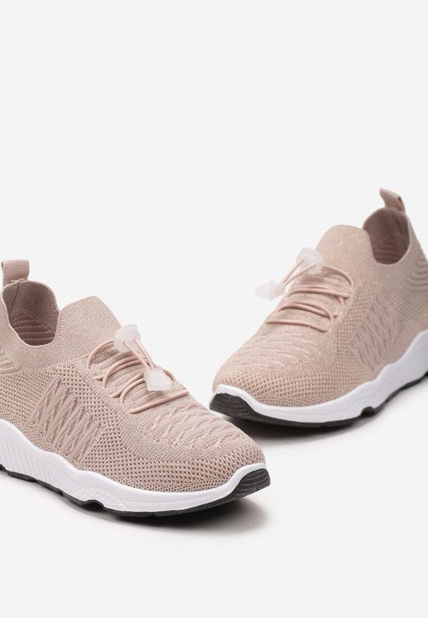 Born2be - Beżowe Buty Sportowe z Metaliczną Nitką i Gumką ze Stoperem Qiliara. Kolor: beżowy