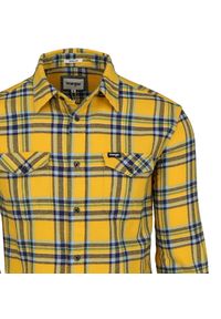 Wrangler - WRANGLER LS 2PKT FLAP SHIRT MĘSKA KOSZULA MATERIAŁOWA W KRATĘ GOLDEN ROD W5A53WX1K. Materiał: materiał