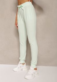 Renee - Miętowe Dresowe Spodnie o Klasycznym Fasonie z Gumką w Pasie Ivemia. Okazja: na co dzień, do pracy, na spotkanie biznesowe. Stan: podwyższony. Kolor: miętowy. Materiał: dresówka. Styl: klasyczny #4